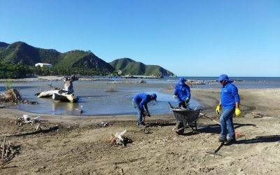 Alcaldía de Santa Marta y Guardianes del Río adecuaron la playa de Los Cocos