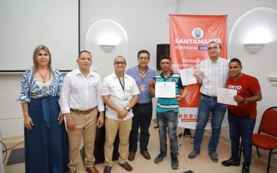 Alcaldía y SENA certificaron en atención y servicio al cliente a operadores turísticos de El Rodadero